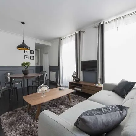 Apartment Black Pearl